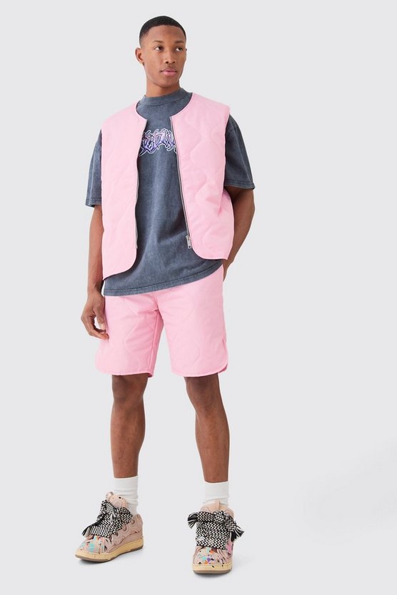 Gesteppte Weste und Shorts