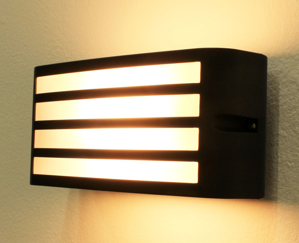 AGL Außenwandlampe Leipzig