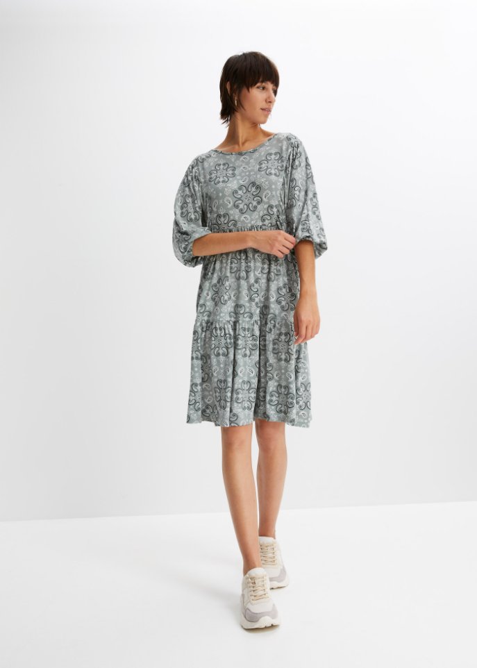 Kleid mit Cut-Out und Fledermausärmeln in nachhaltiger Viskose