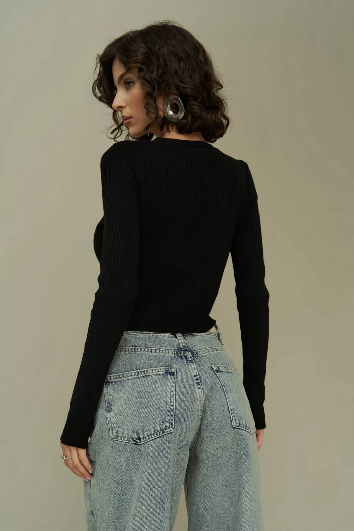 MAİ COLLECTİON  Kloe Strickwaren-Crop mit Knopfdetail