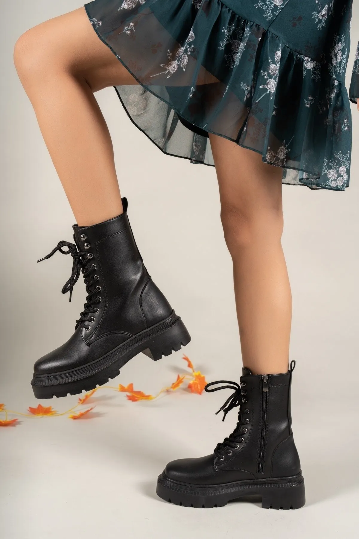 Riccon  Schwarze Damenstiefel mit Reißverschluss 0012299