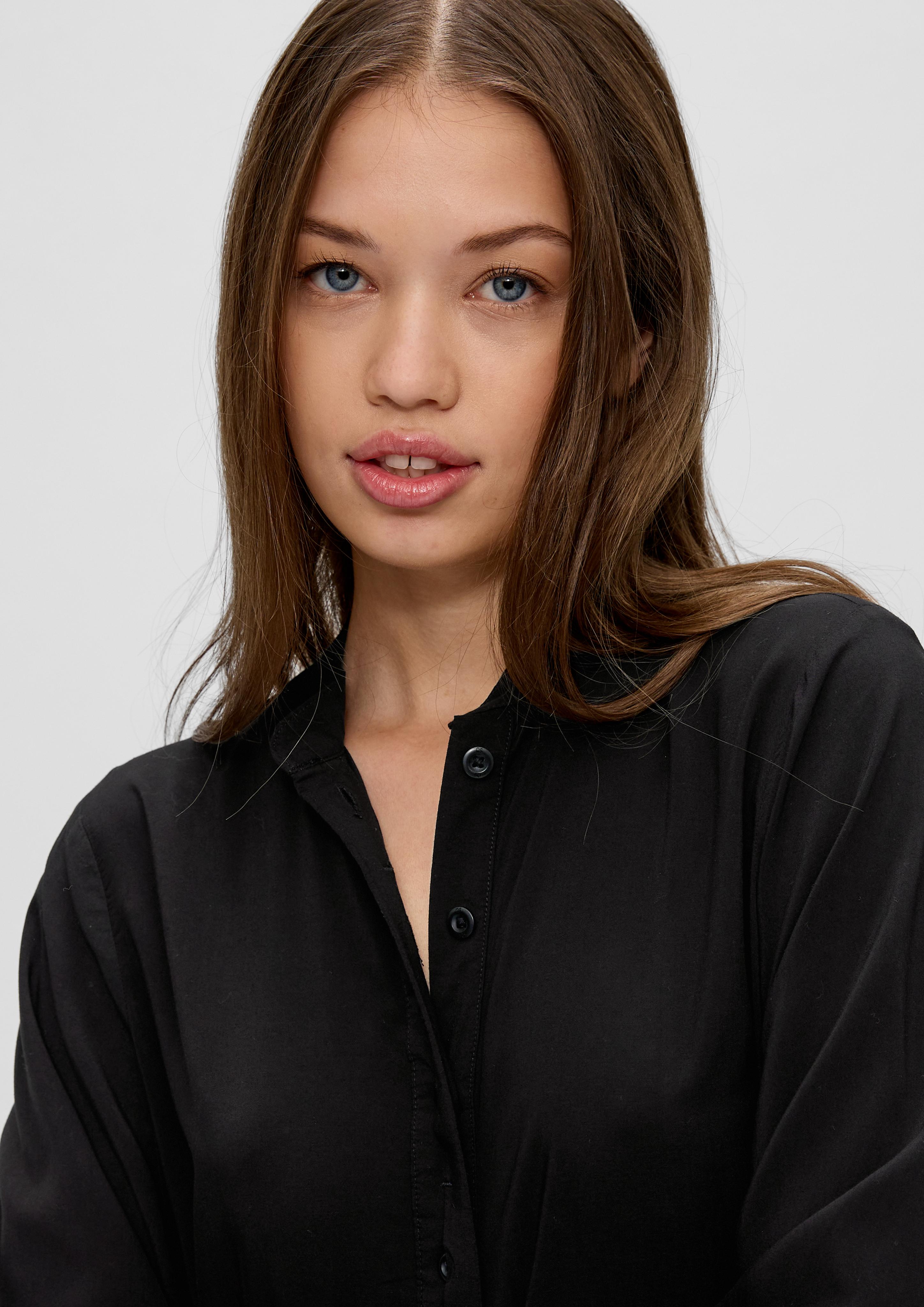 Viskosebluse mit gerafften Details  2130343-9999