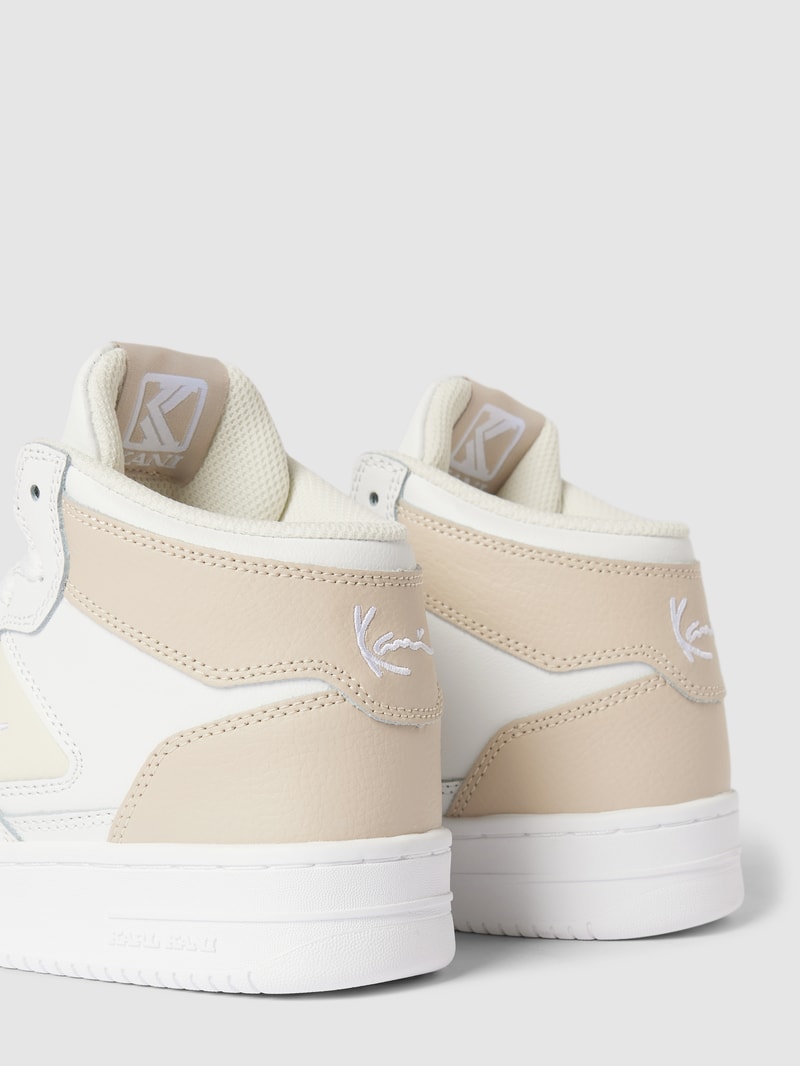 High Top Sneaker mit Label-Details in weiss