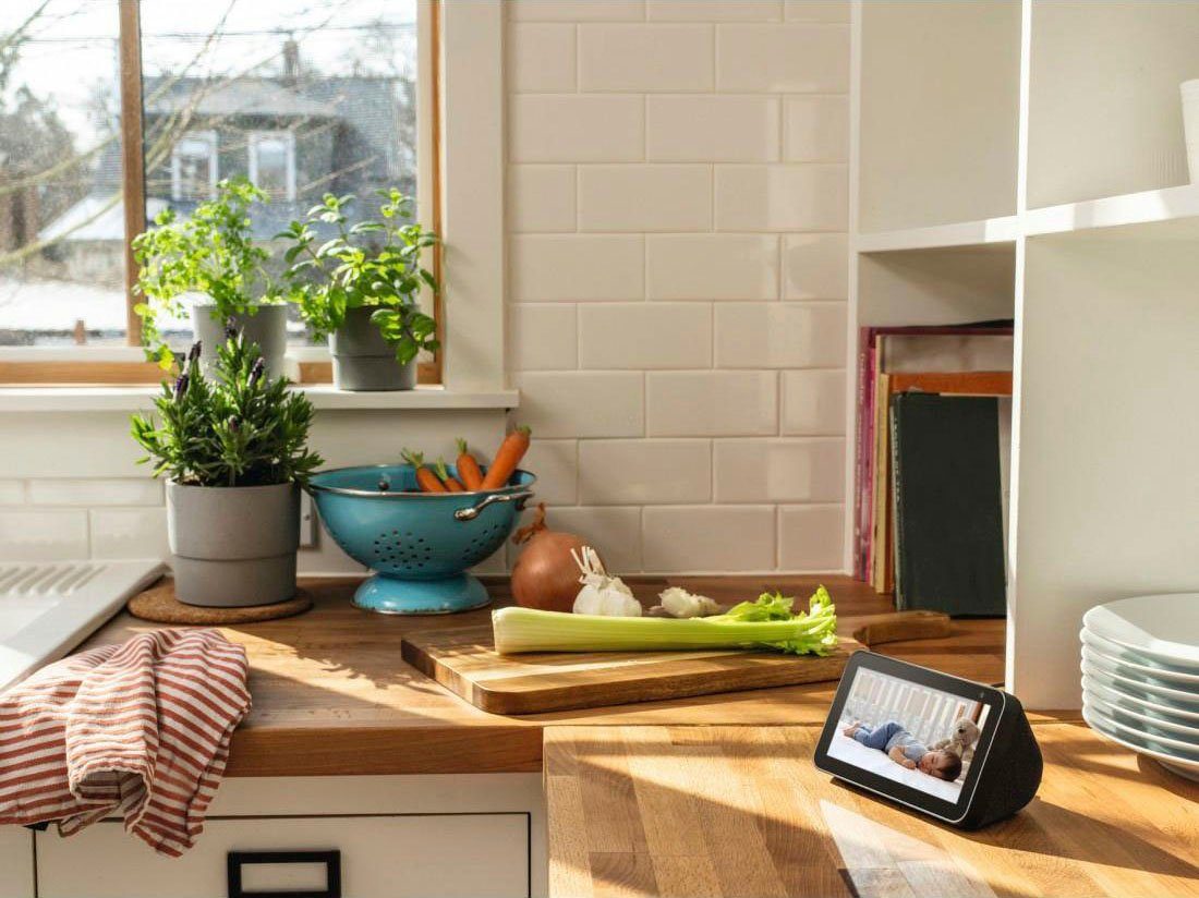 Hama WiFi-Kamera 1080p Bewegungssensor u.Nachtsichtfunktion Mit App indoor Smart Home Kamera (Innenbereich, Nachtsicht,eingebautes Mikrofon)