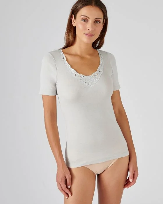 Tee-shirt Essential guipure florale
