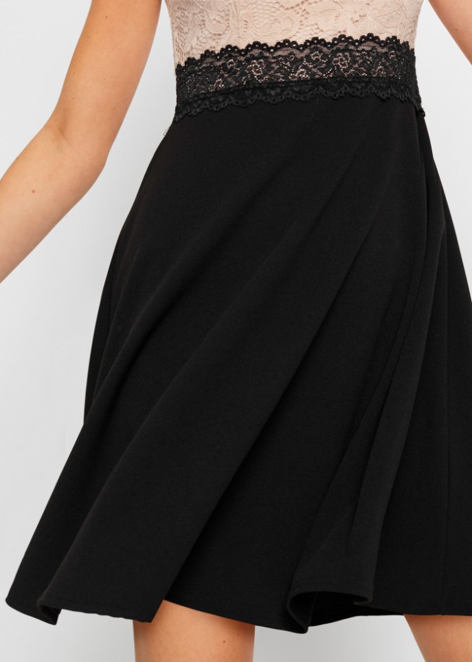 Kleid mit Spitze