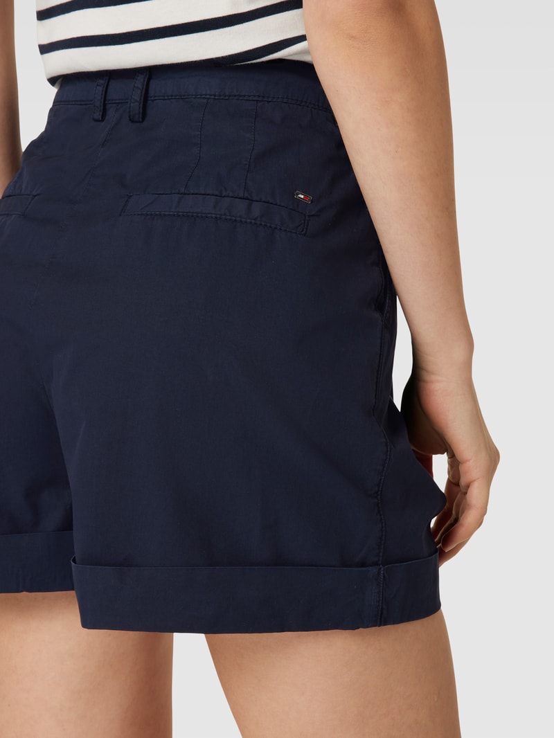 Shorts mit fixierten Beinumschlägen in marineblau