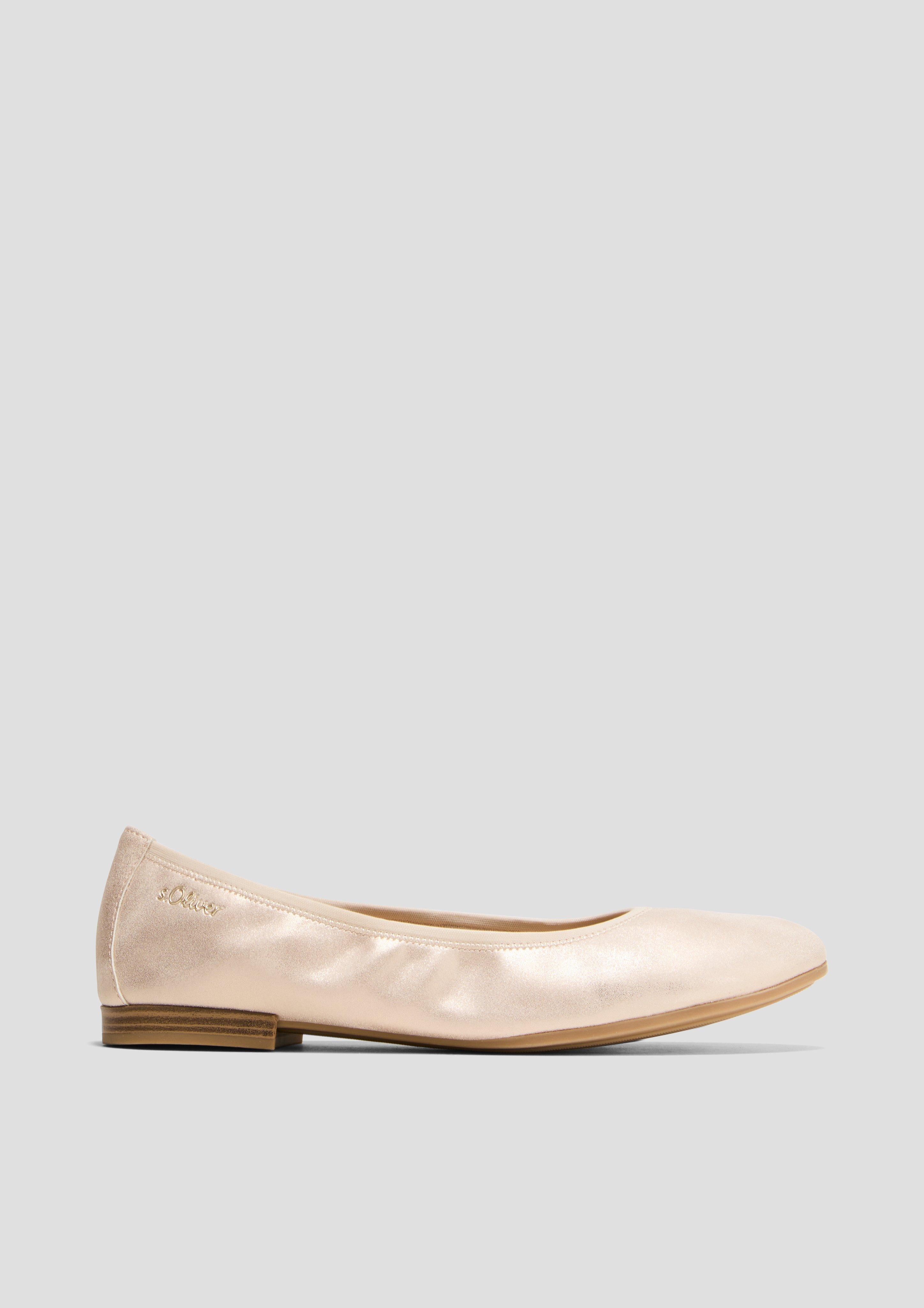 Ballerinas in klassischem Design  6008809-544