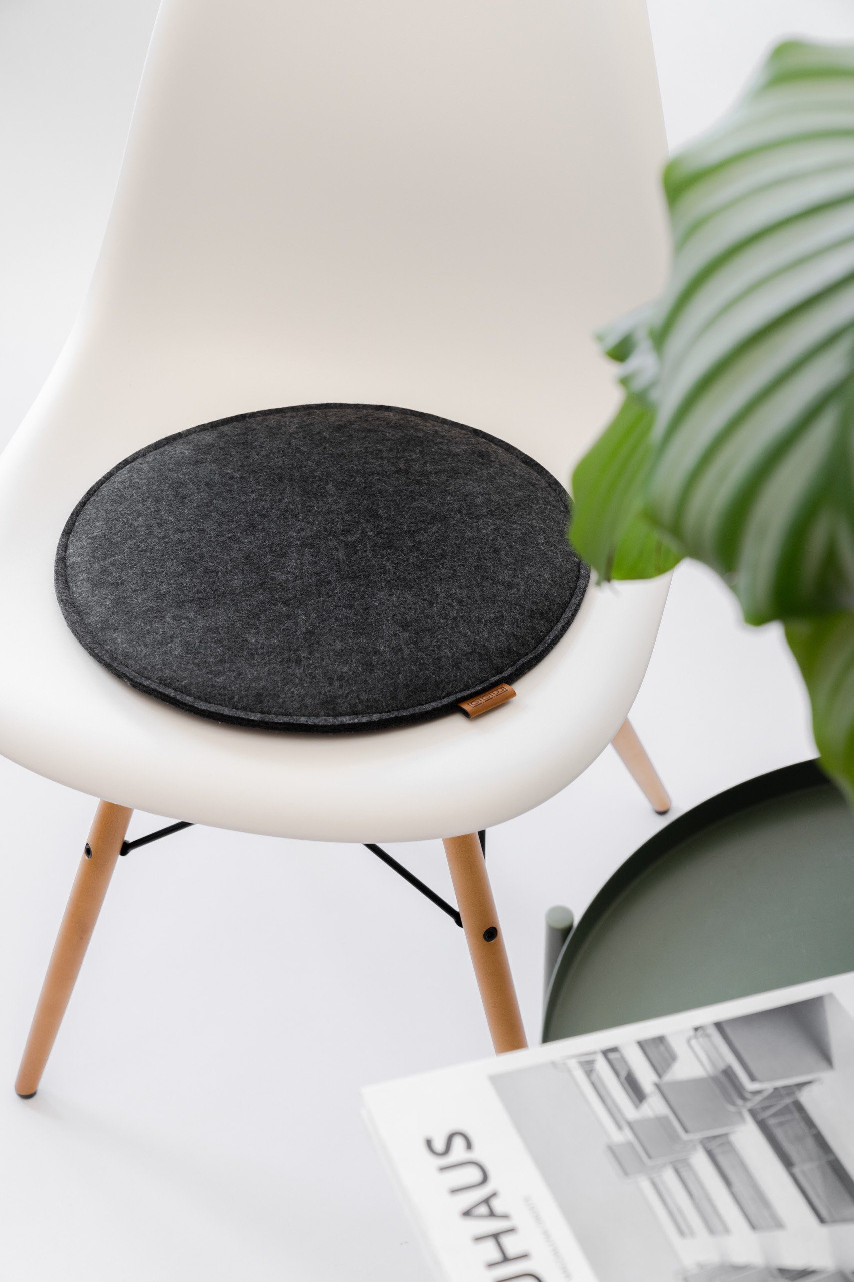 Miqio Sitzkissen 2 er Set Sitzkissen 2 Sitzauflage mit Antirutschnoppen Ø 35 cm, Nachhaltig: Aus recycelten PET Flaschen hergestellt.