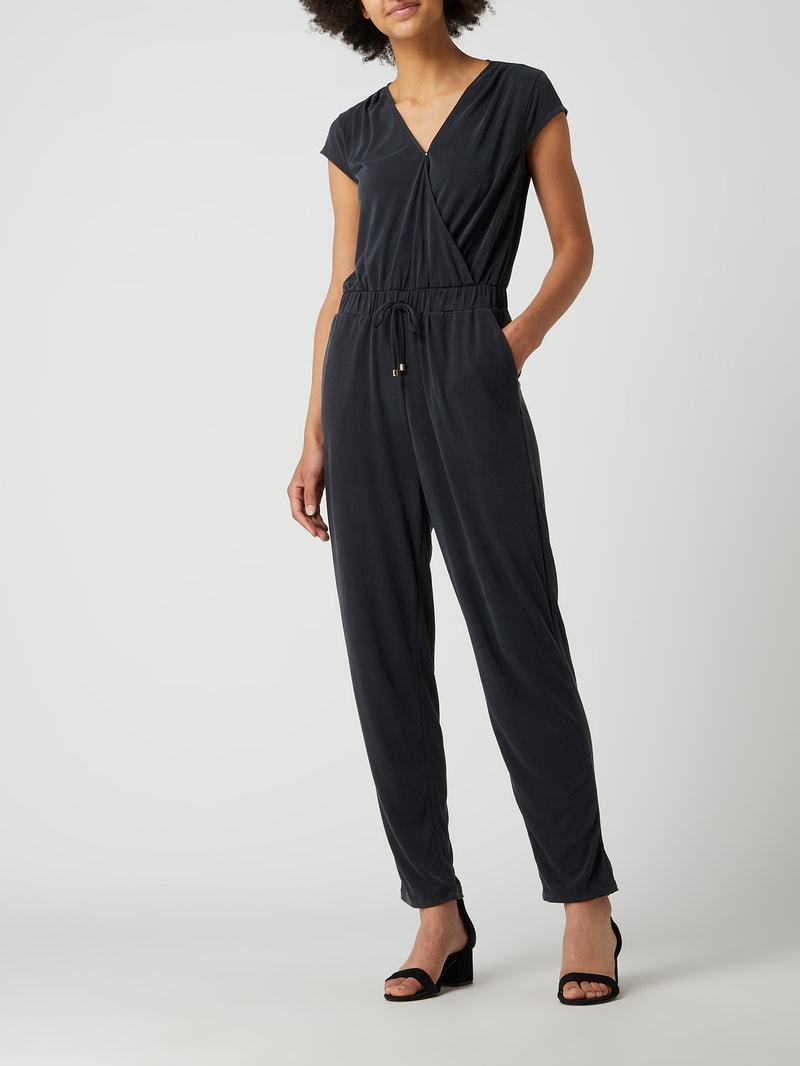 Jumpsuit in Wickel-Optik in schwarz