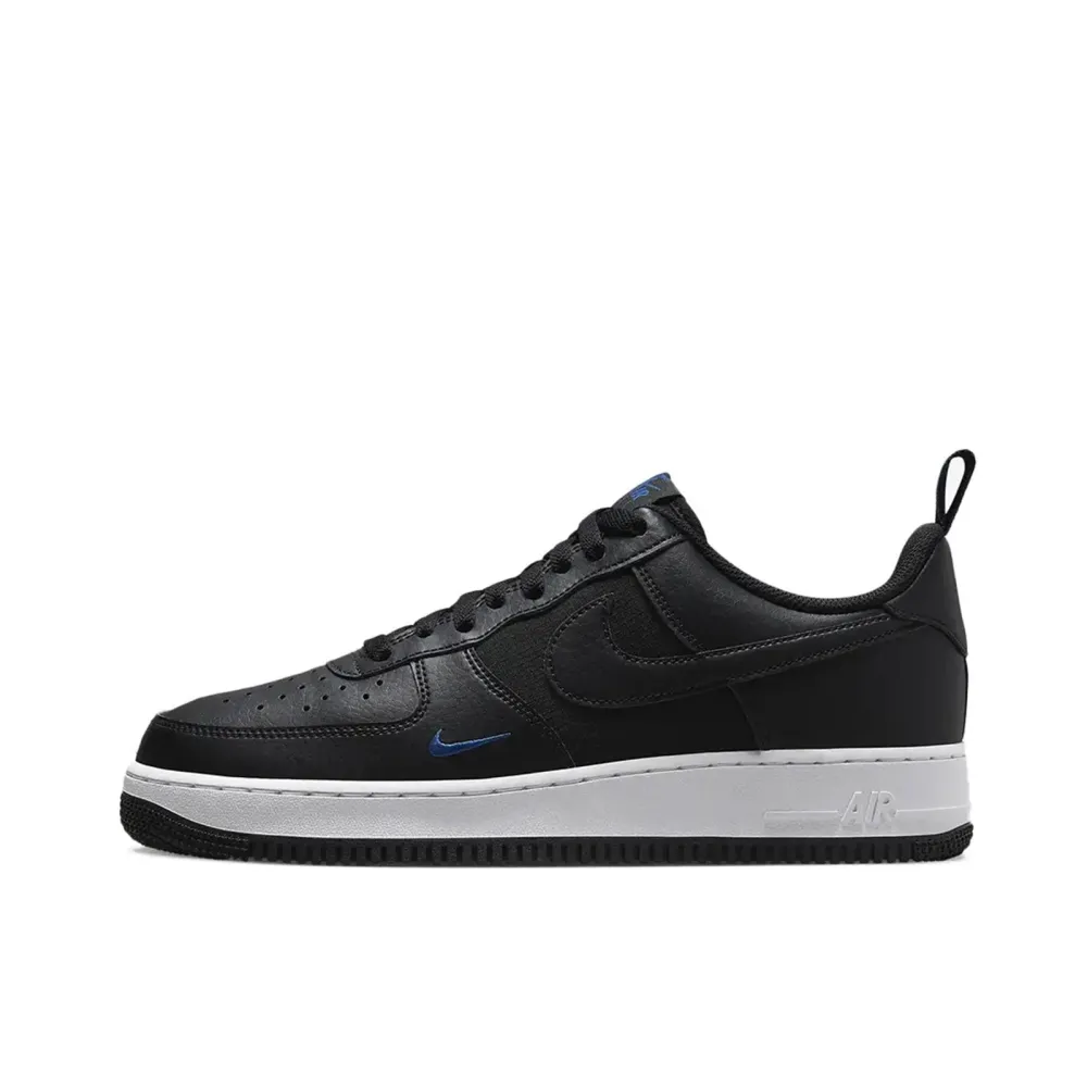 Nike Air Force 1 07 FZ4625-001 / schwarz