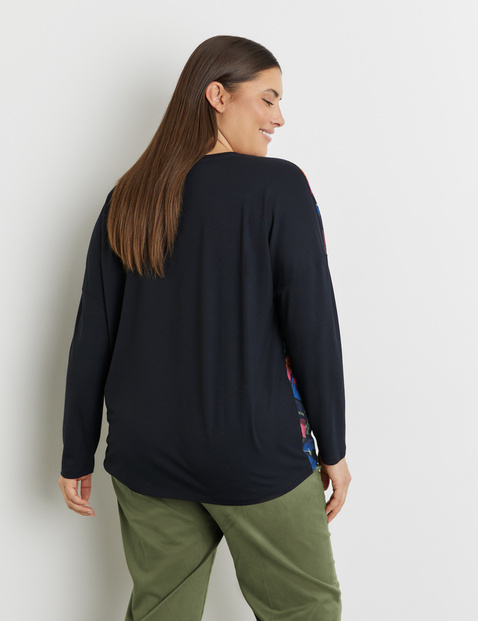 Lässiges Longsleeve mit abstraktem Print