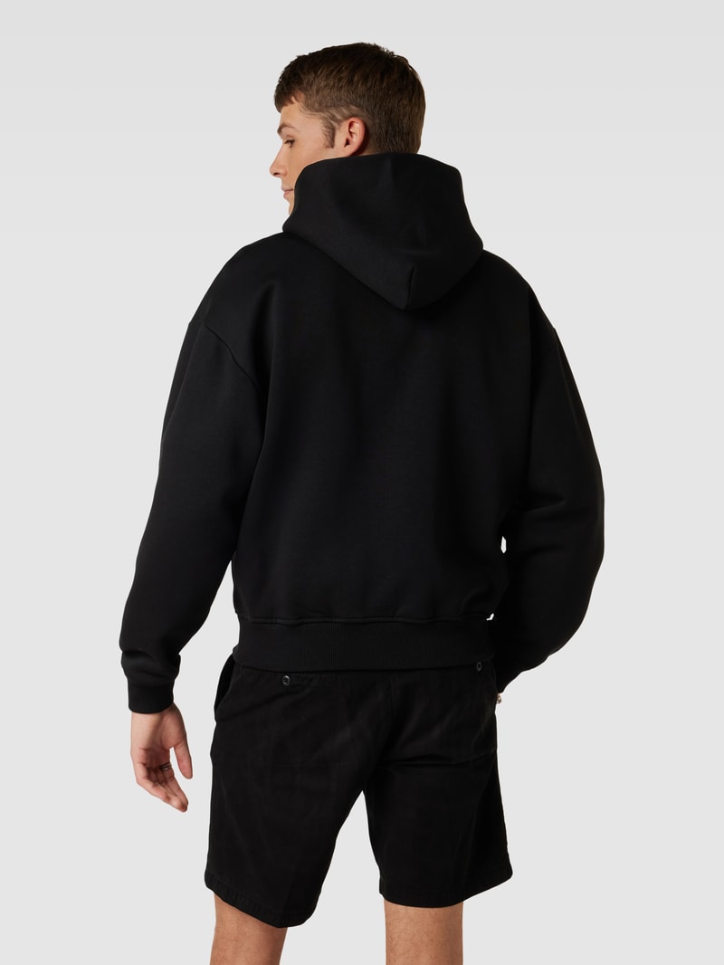 Sweatjacke mit Label-Details in schwarz