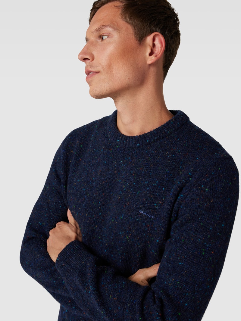 Strickpullover mit Rundhalsausschnitt in marineblau