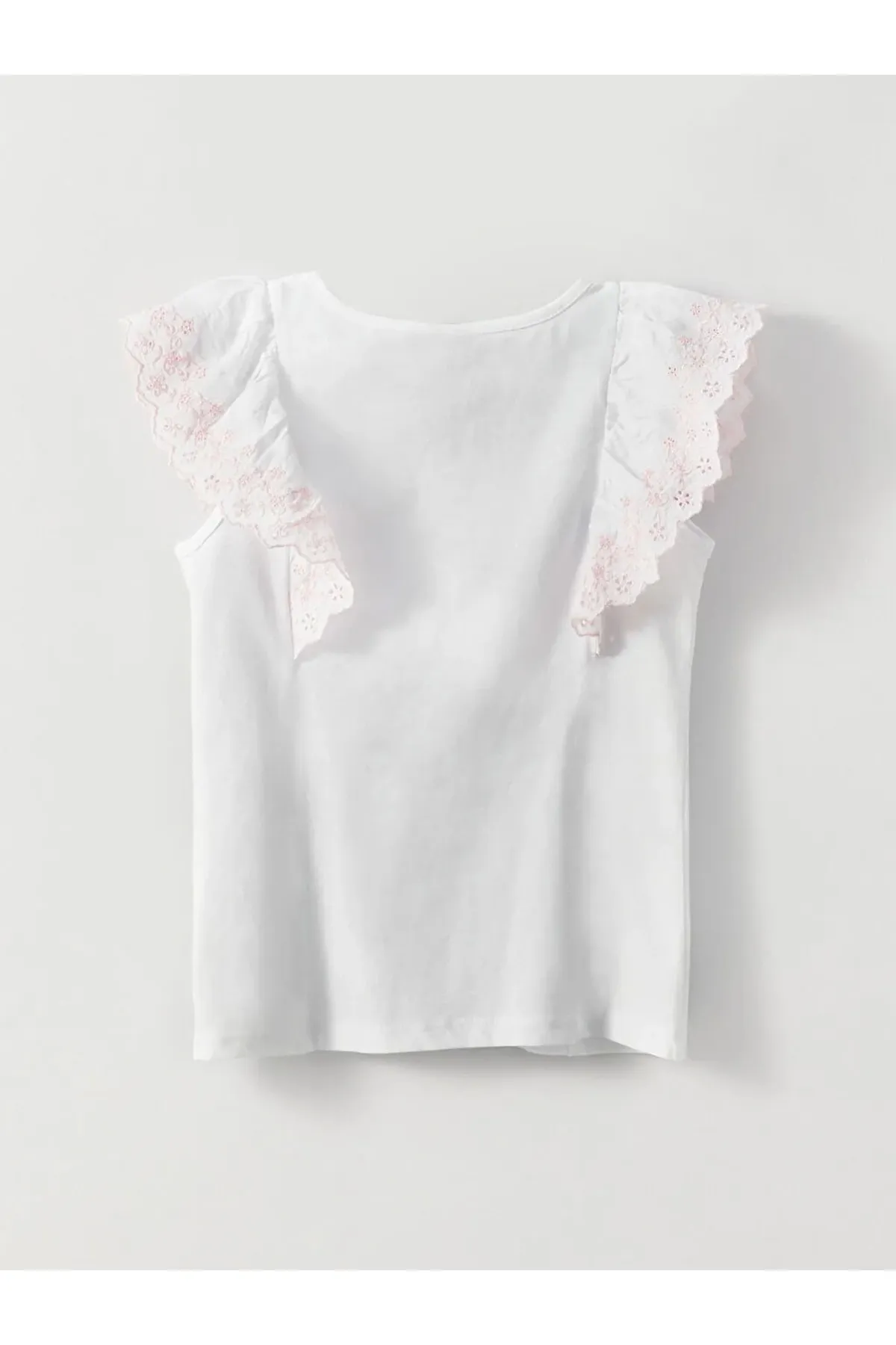 LC Waikiki  Lcw Kids Rundhals-T-Shirt für Mädchen mit Scallop-Details und kurzen Ärmeln