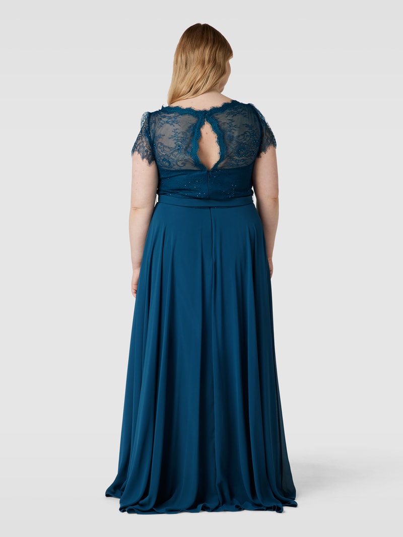 PLUS SIZE Abendkleid mit Spitzenbesatz in mint