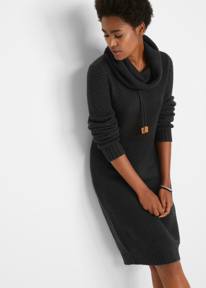 Strickkleid mit Schalkragen