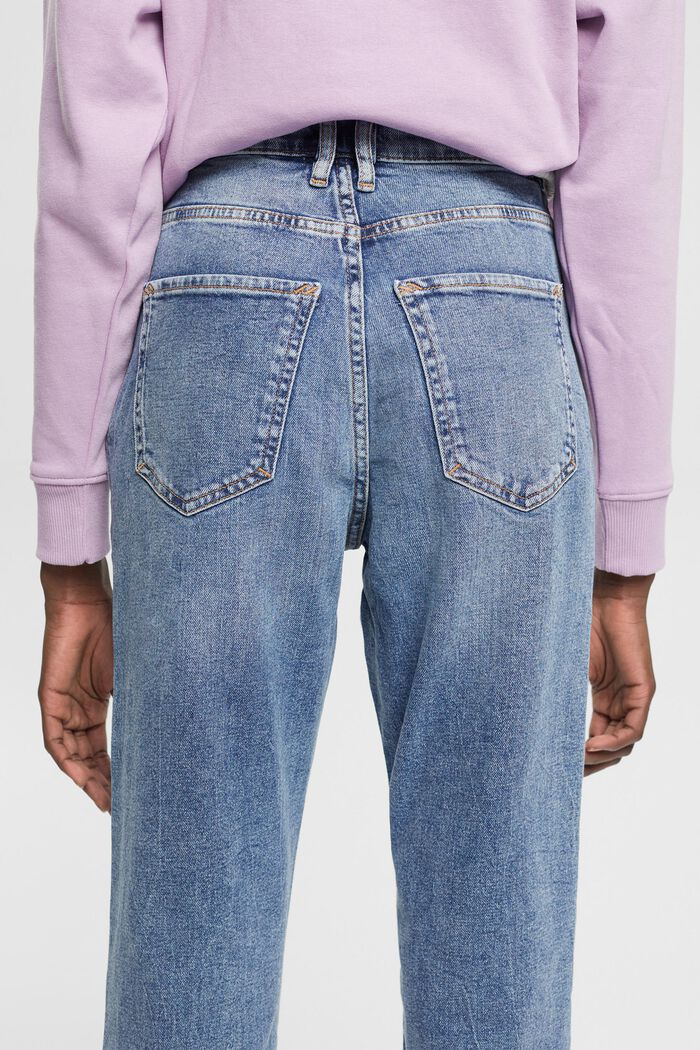 High Rise Jeans mit verkürztem Bein