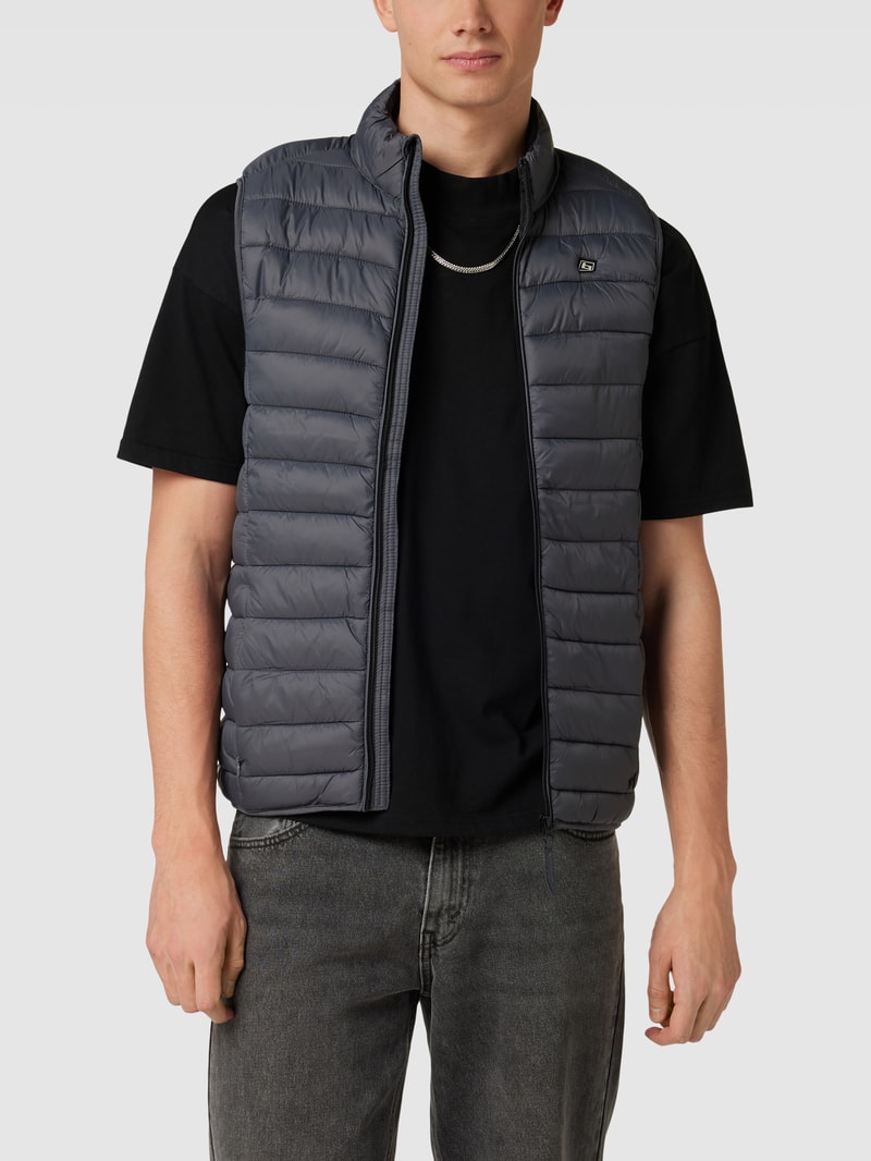 Steppweste mit Label-Patch 'Romsey' in anthrazit