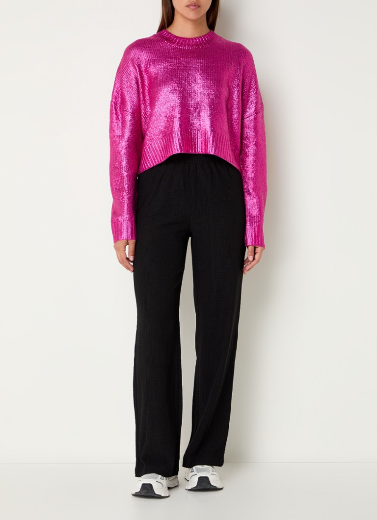 Maglione corto a maglia grossa con finiture metalliche, modello May di Refined Department.