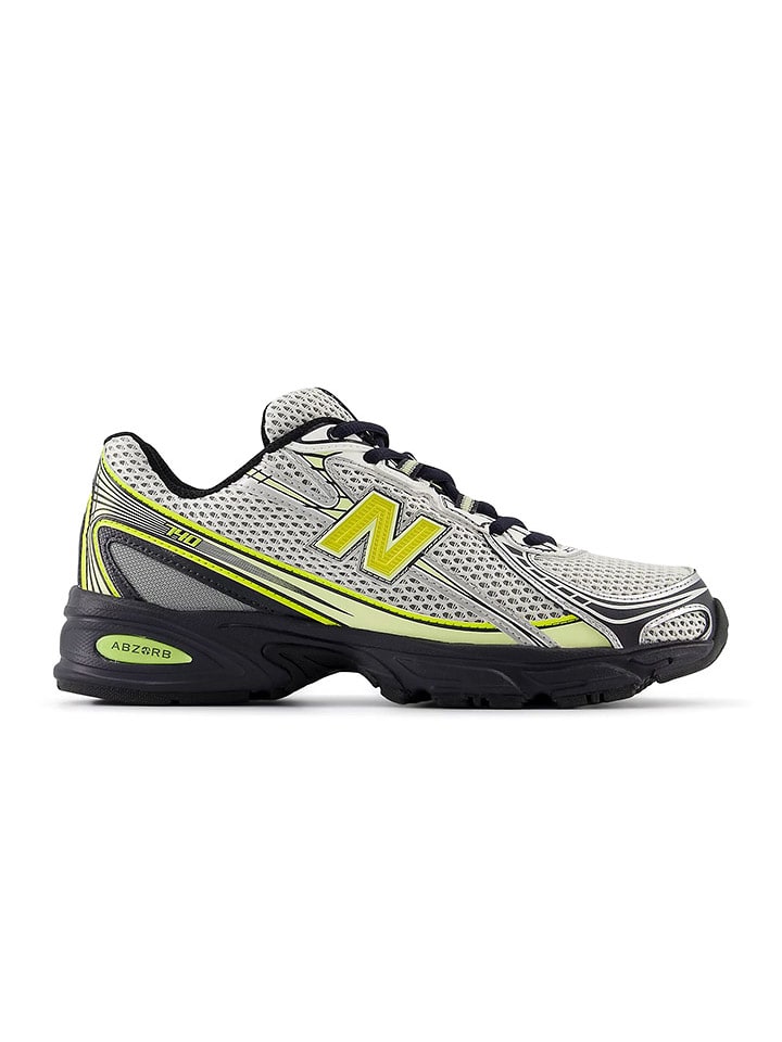 New Balance Sneakers 