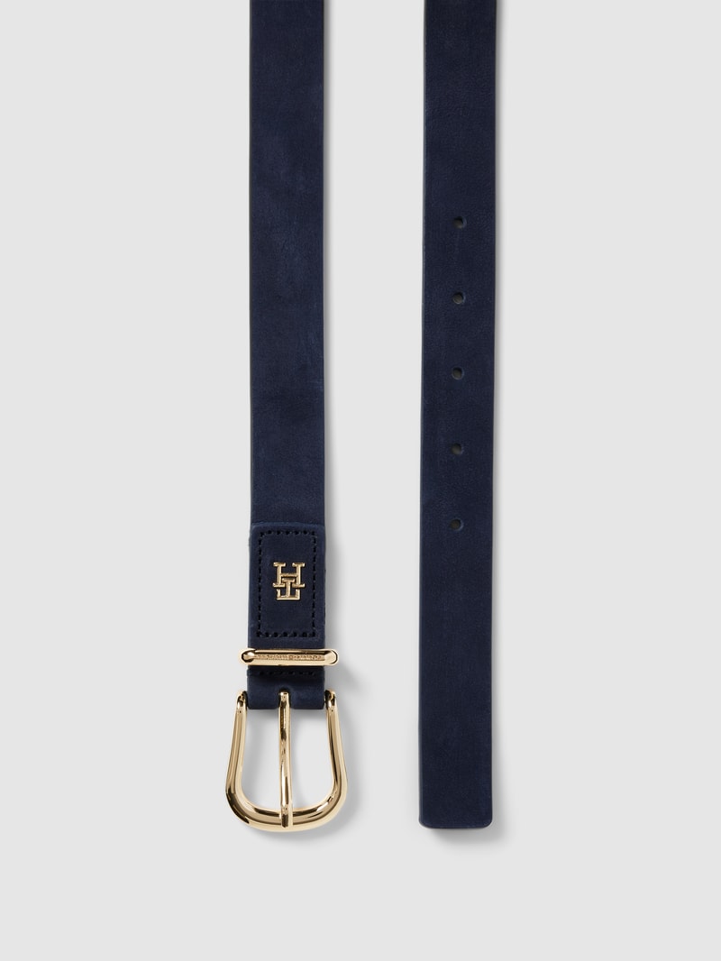 Ledergürtel mit Label-Applikation in marineblau