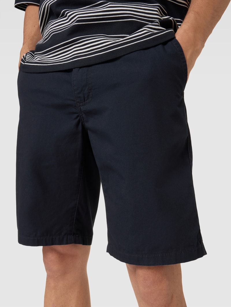 Bermudas mit französischen Eingrifftaschen in marineblau