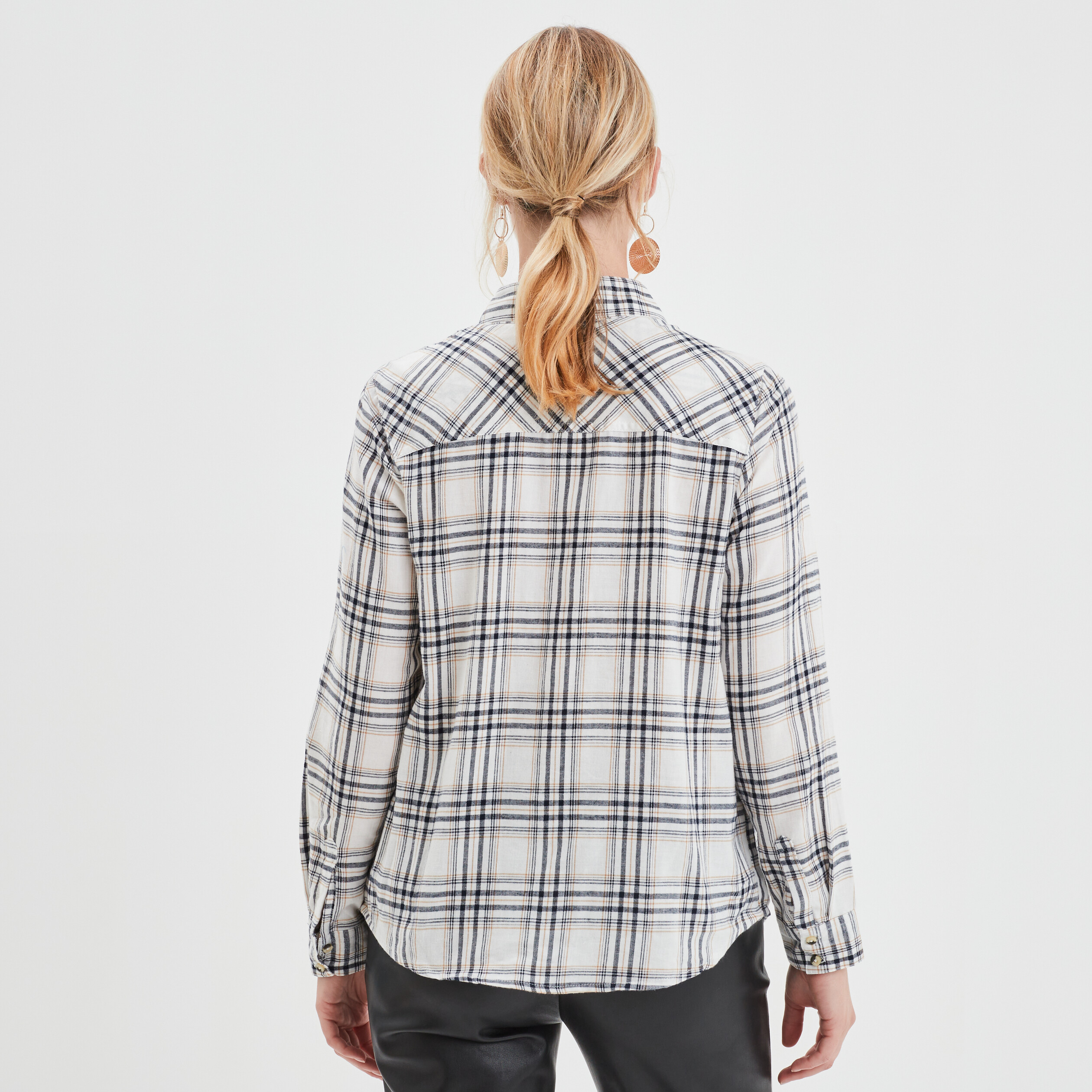 Chemise manches longues avec poches ecru femme | La Halle