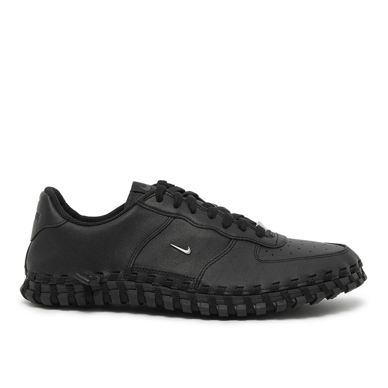 NIKE x Jacquemus J Force 1 Low LX SP black/metallic silver