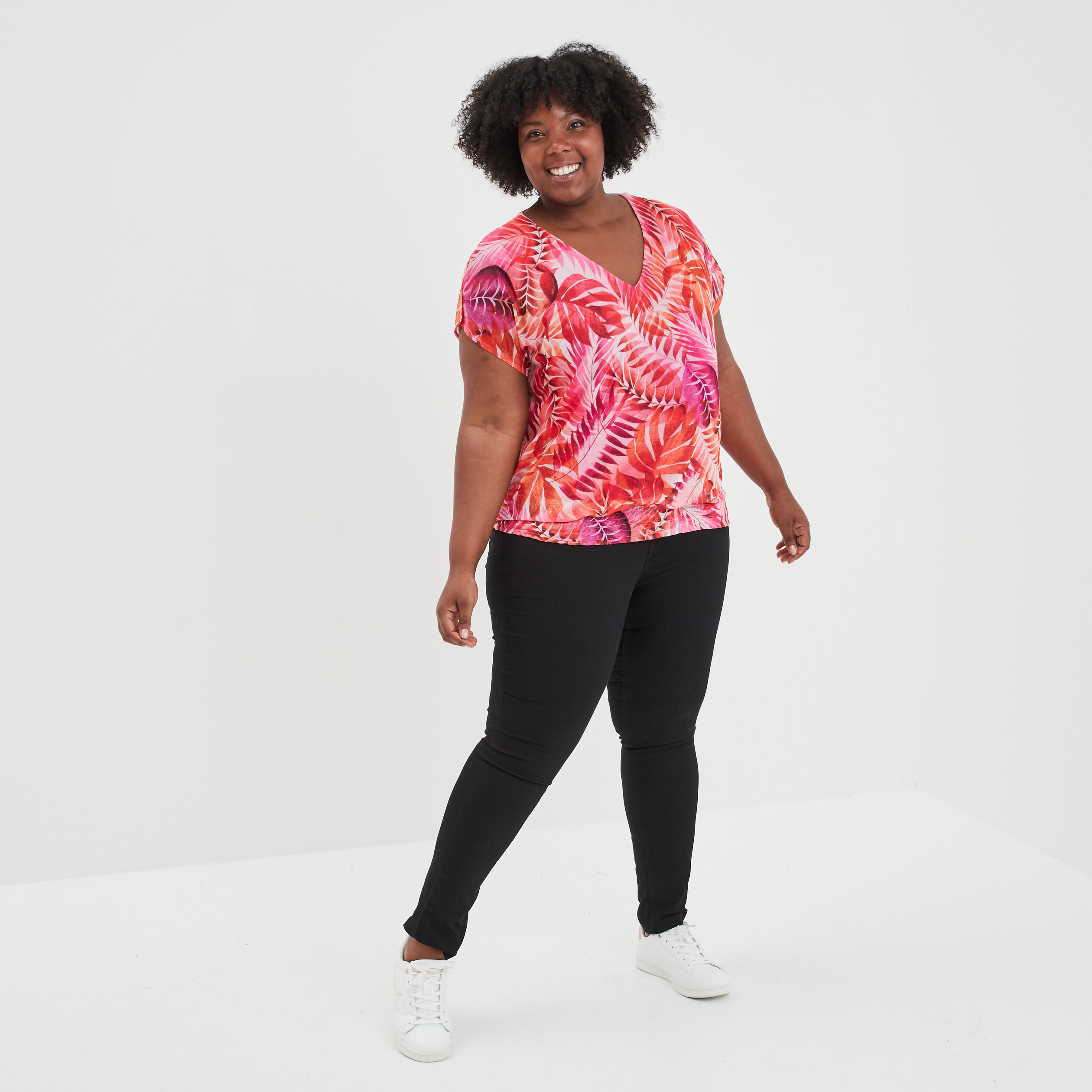 T-shirt col en V manches courtes rose fushia femme grande taille | La Halle