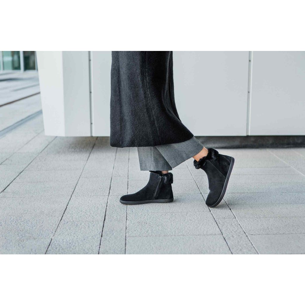 Shapen Fluffy Black schwarze Winterbarfußschuhe
