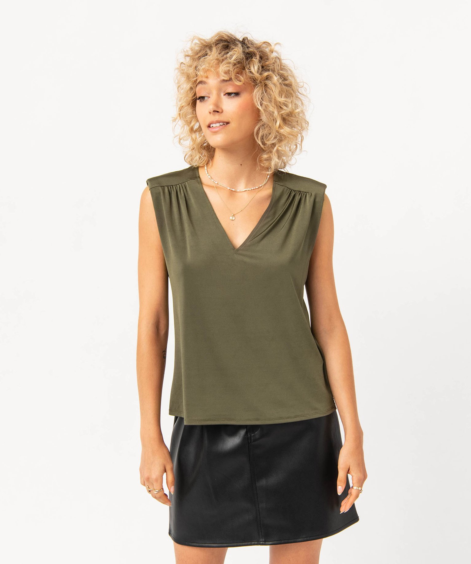 Tee-shirt sans manches avec épaulettes femme kaki | GEMO