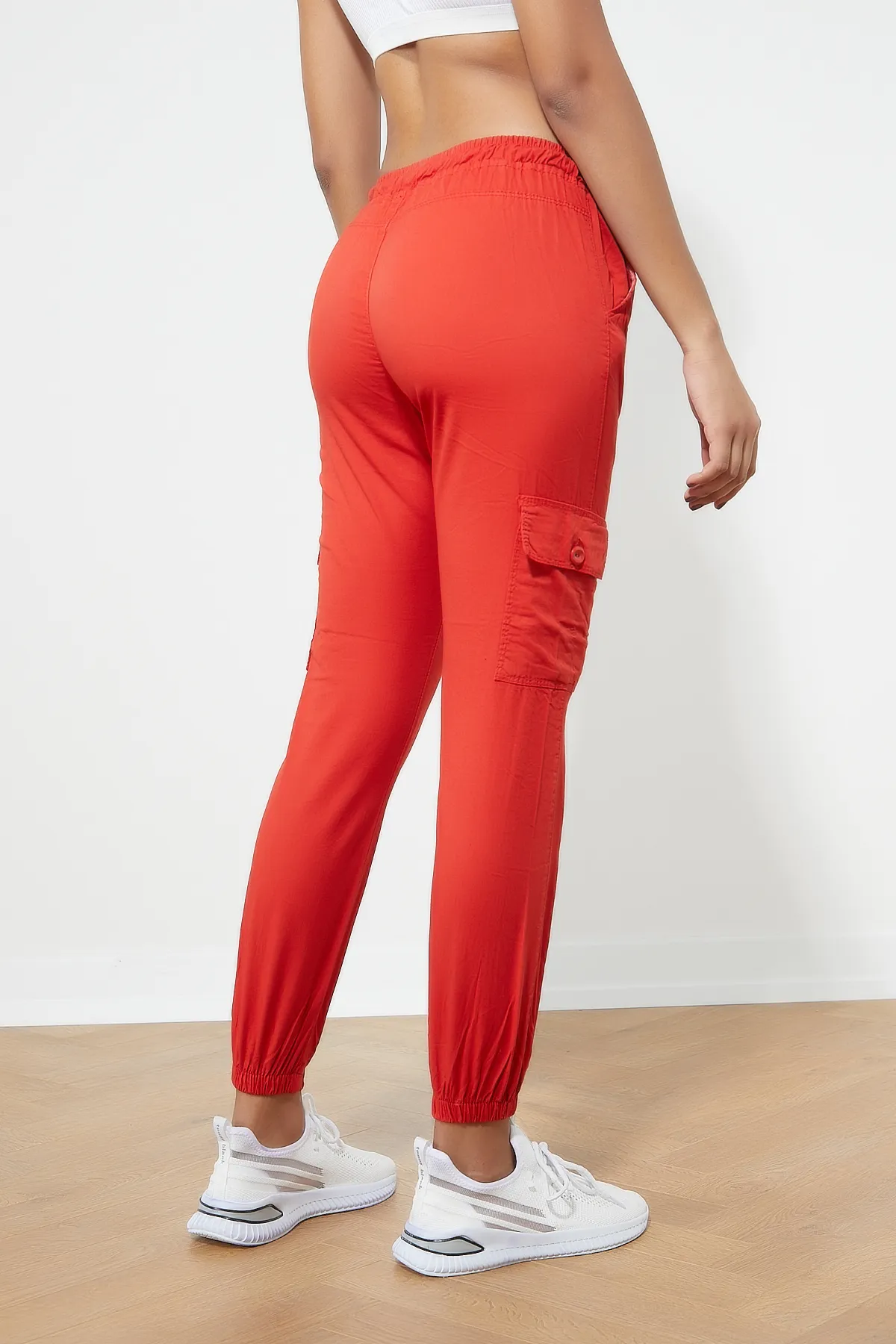 Tonny Black  Damen-Hose mit rotem Taillenbein und elastischem Bein TBG001