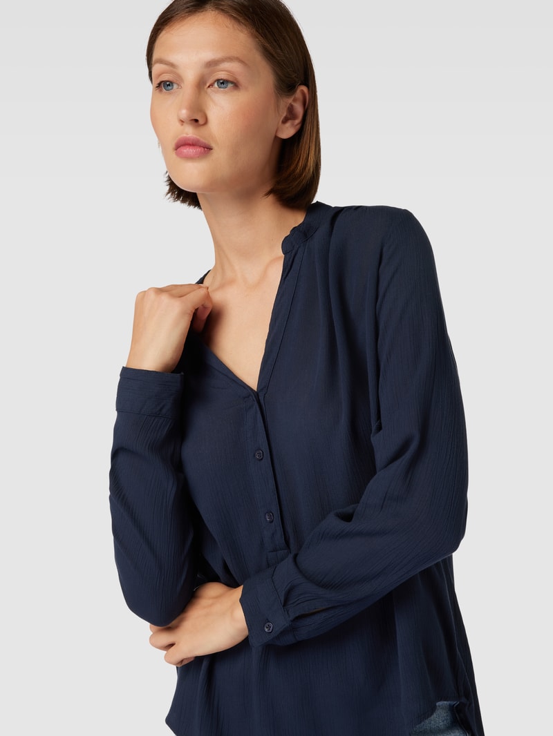 Blusenshirt mit V-Ausschnitt in dunkelblau