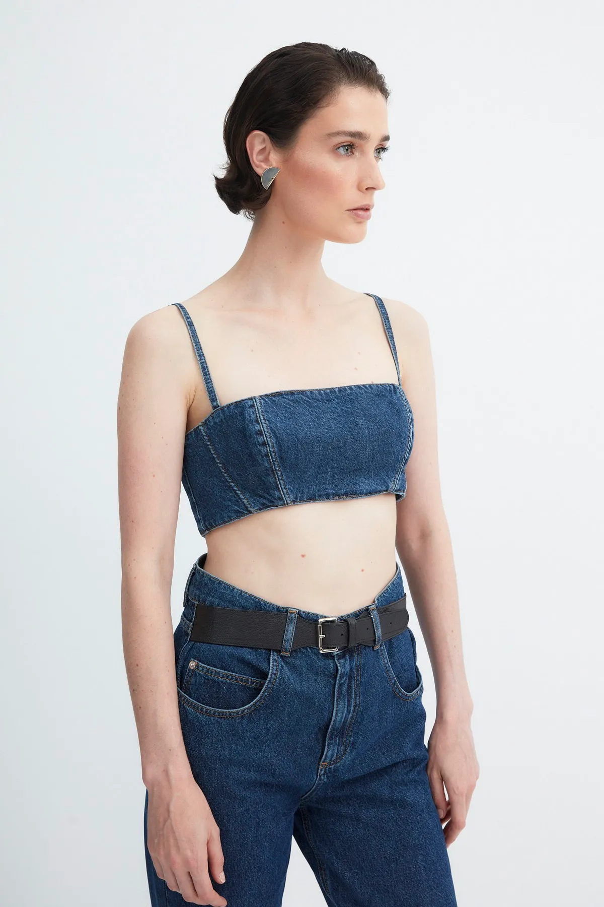 Trendyol Collection  X Zeynep Tosun Blaues Jeans-Bustier mit Ziernähten TPRAW23BS00061