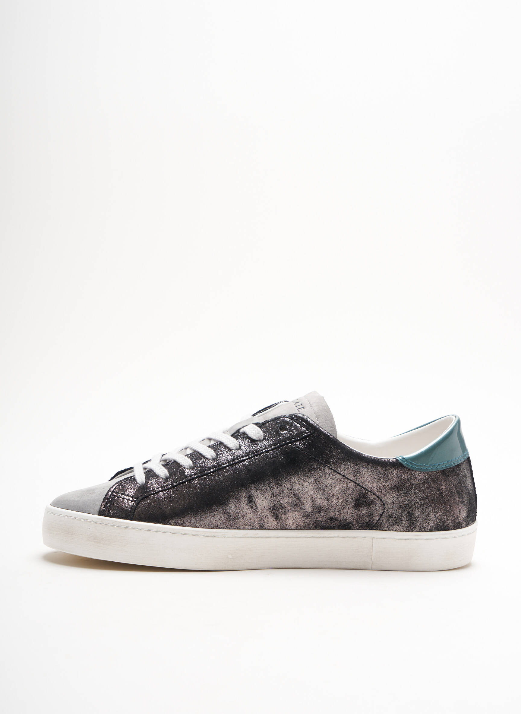 Date Baskets Femme couleur gris