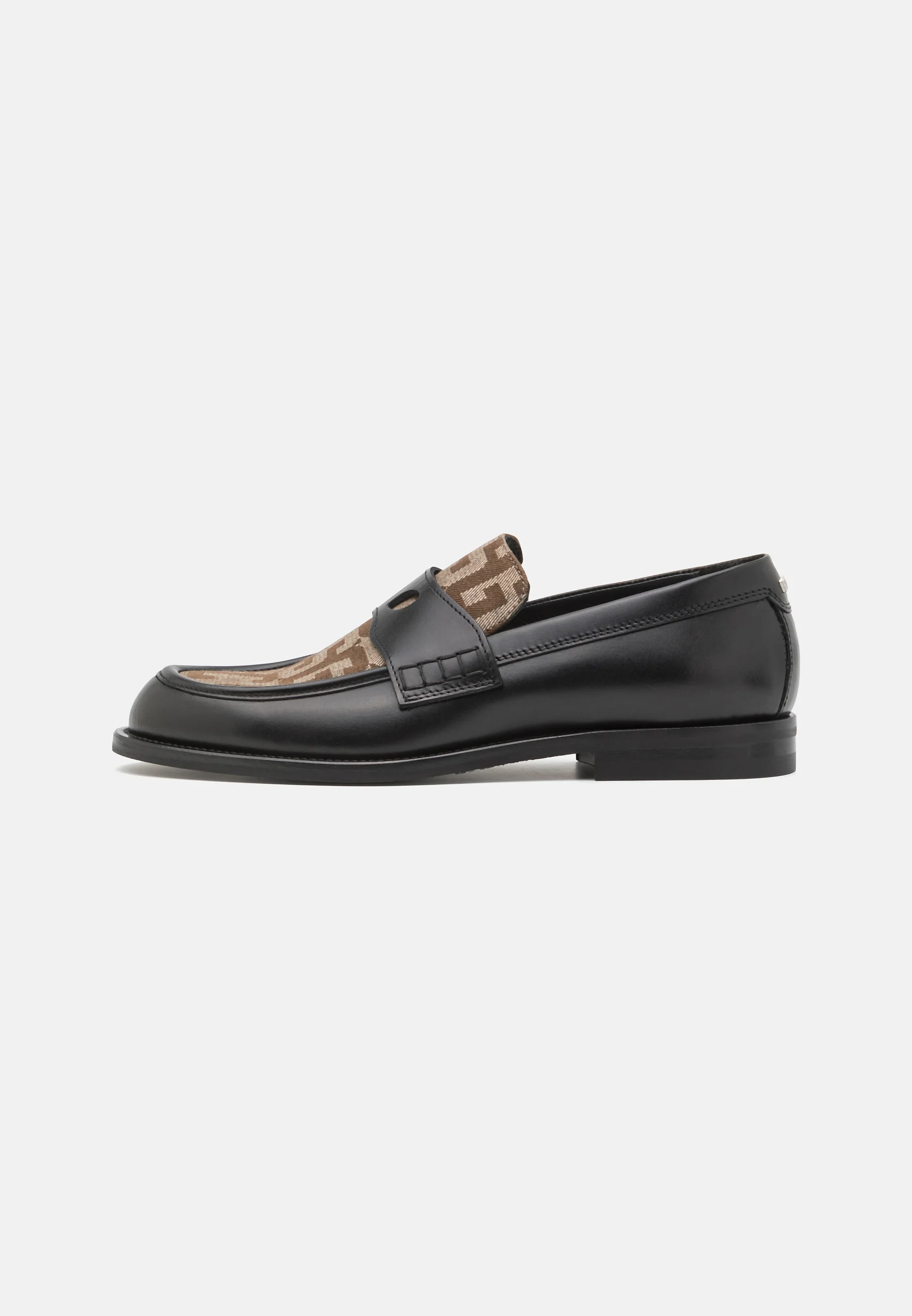 MOCASINES UNISEX GCDS WIRDO CON MONOGRAMA - Zapatos sin cordones