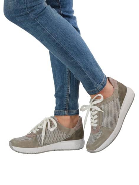 Sportschuh