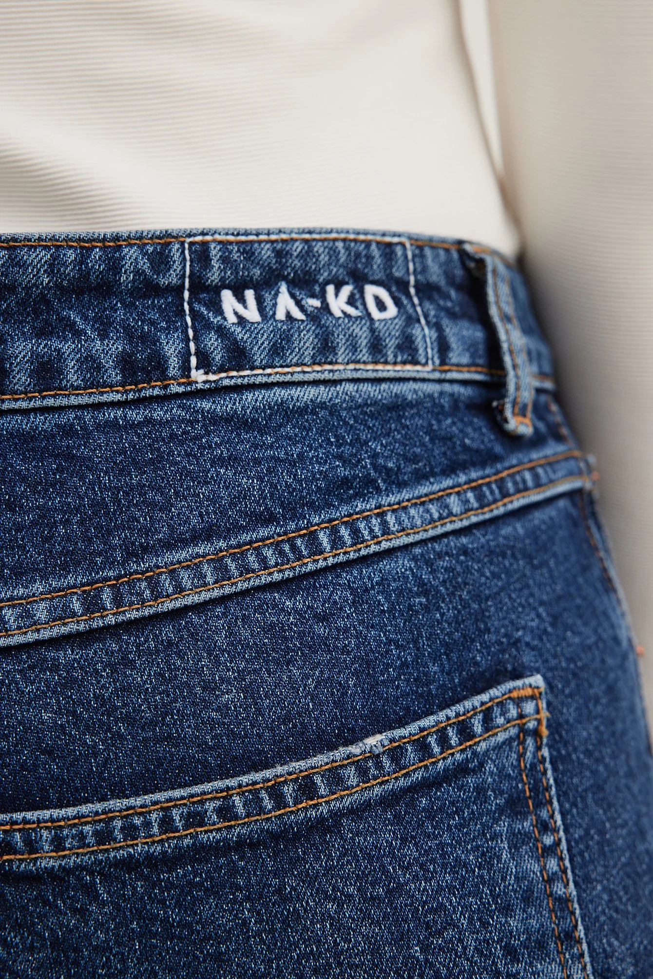 Mom Jeans mit hoher Taille