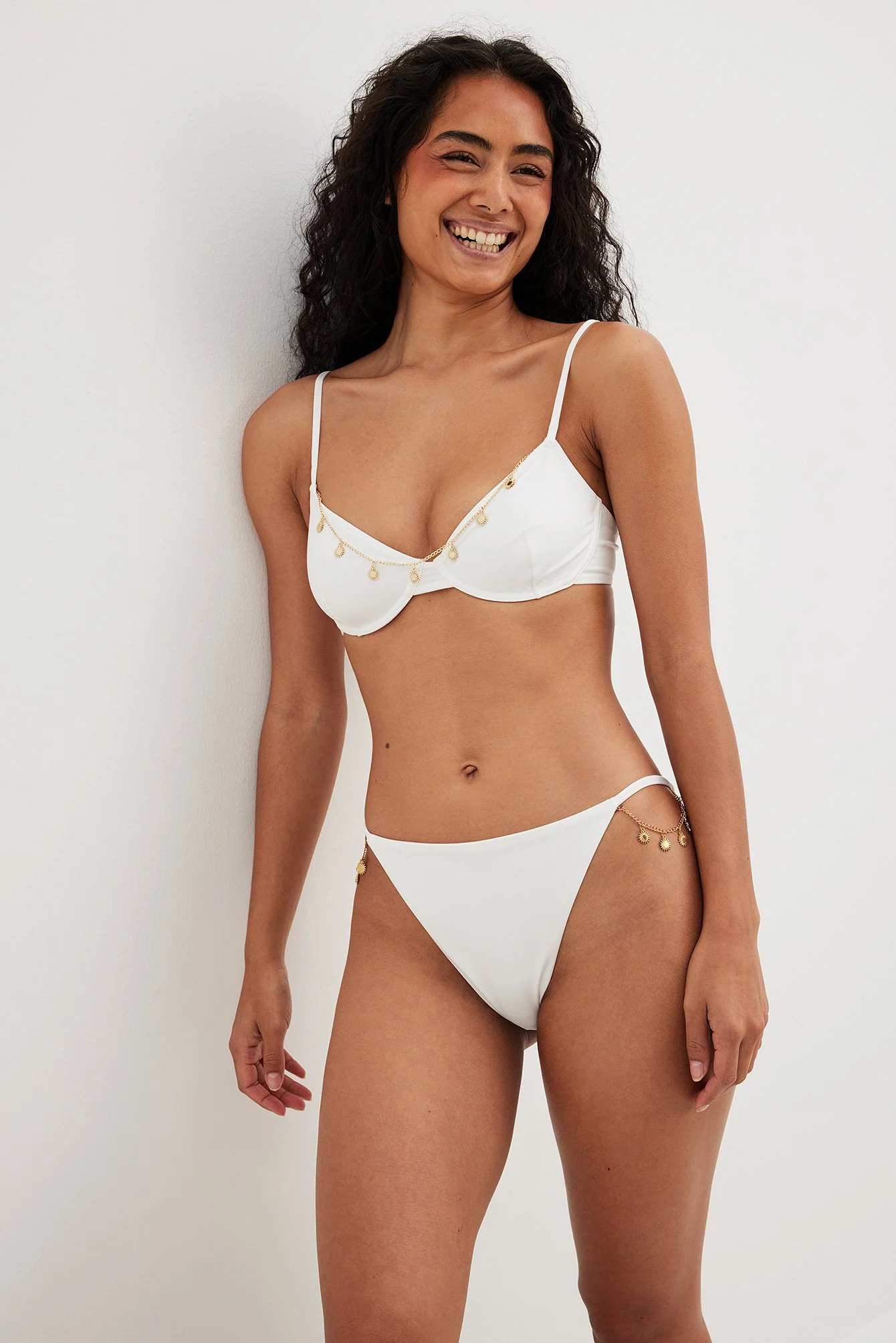 Bikini-Höschen mit kleinem Sonnendetail