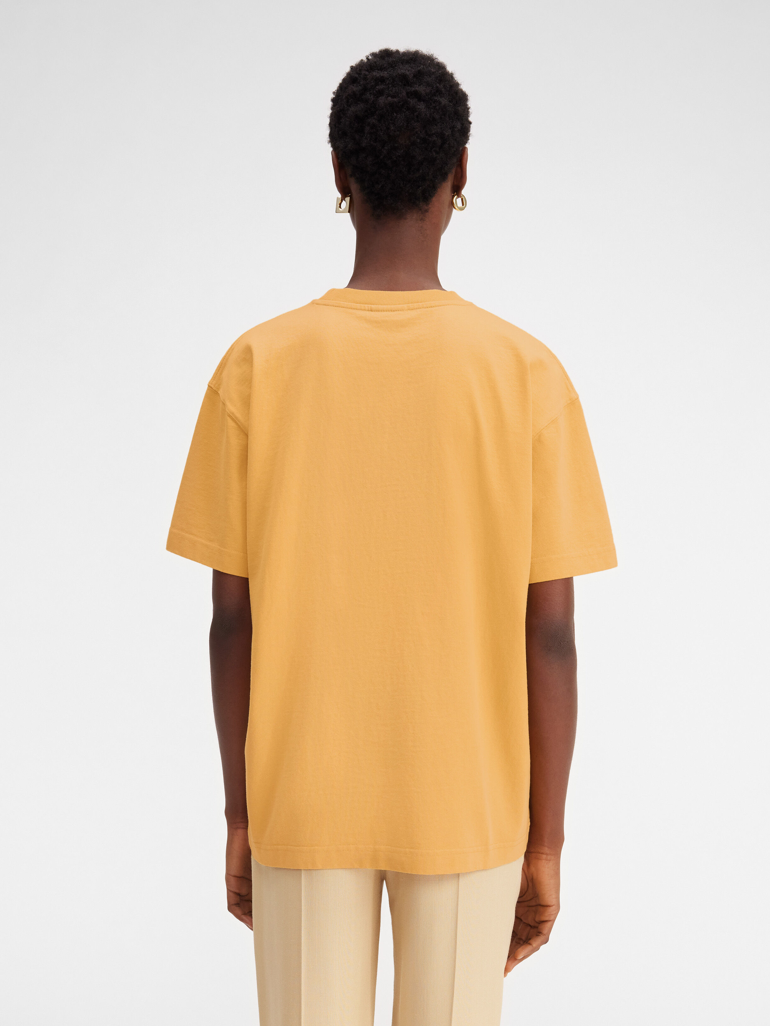 Le t-shirt Raphia