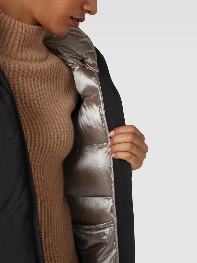 Steppjacke mit abnehmbarer Kapuze Modell 'GOLDMINE' in schwarz