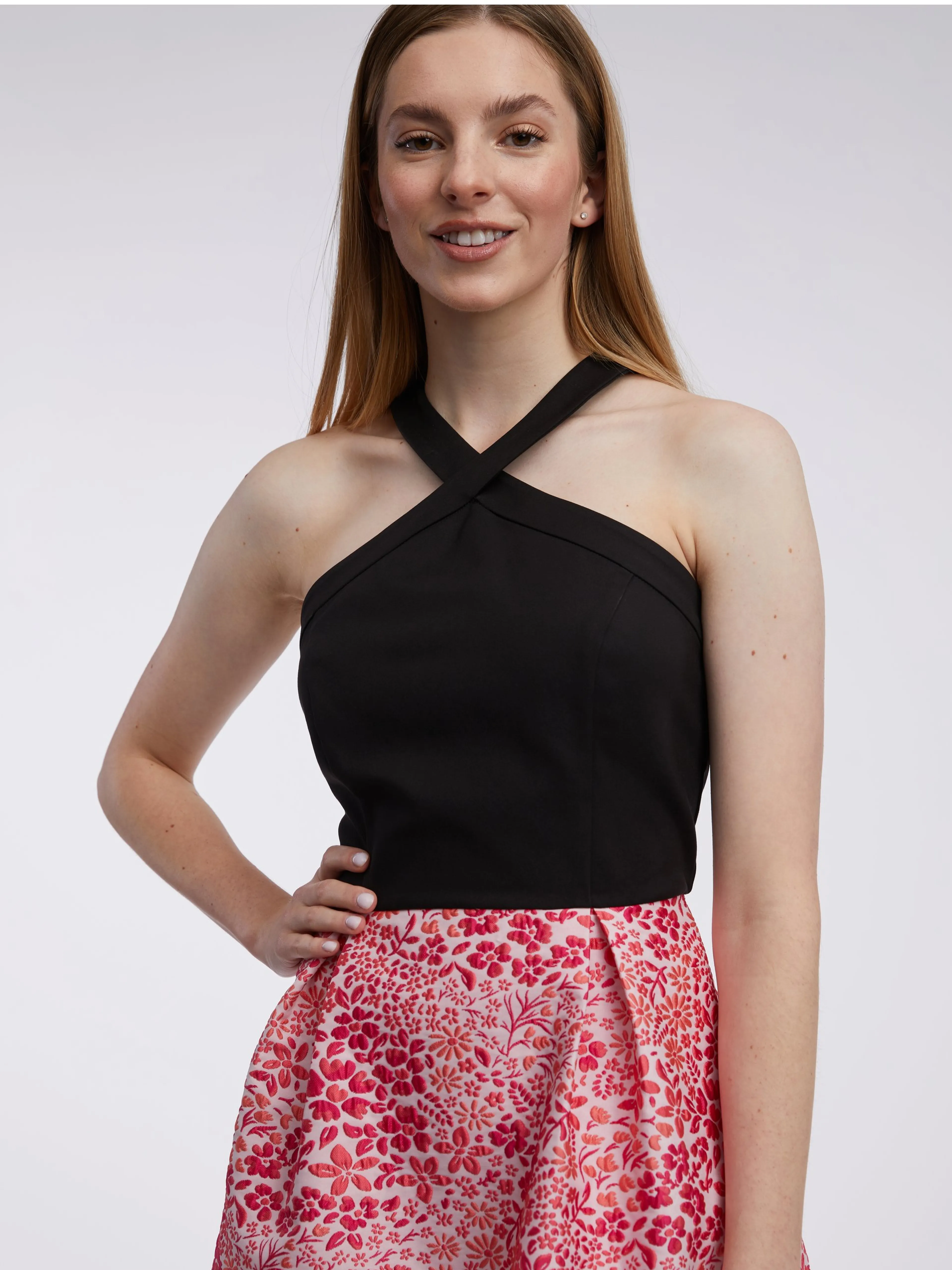 Rosa und schwarzes geblümtes Damenkleid ORSAY