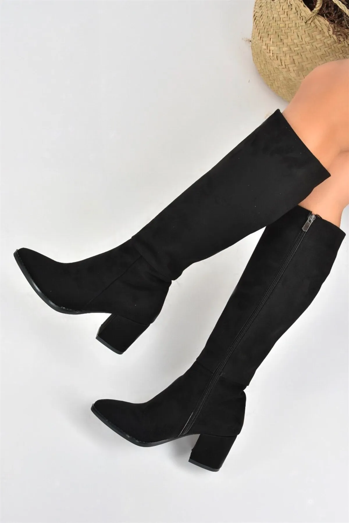 Fox Shoes  Damenstiefel aus schwarzem Wildleder mit dickem Absatz