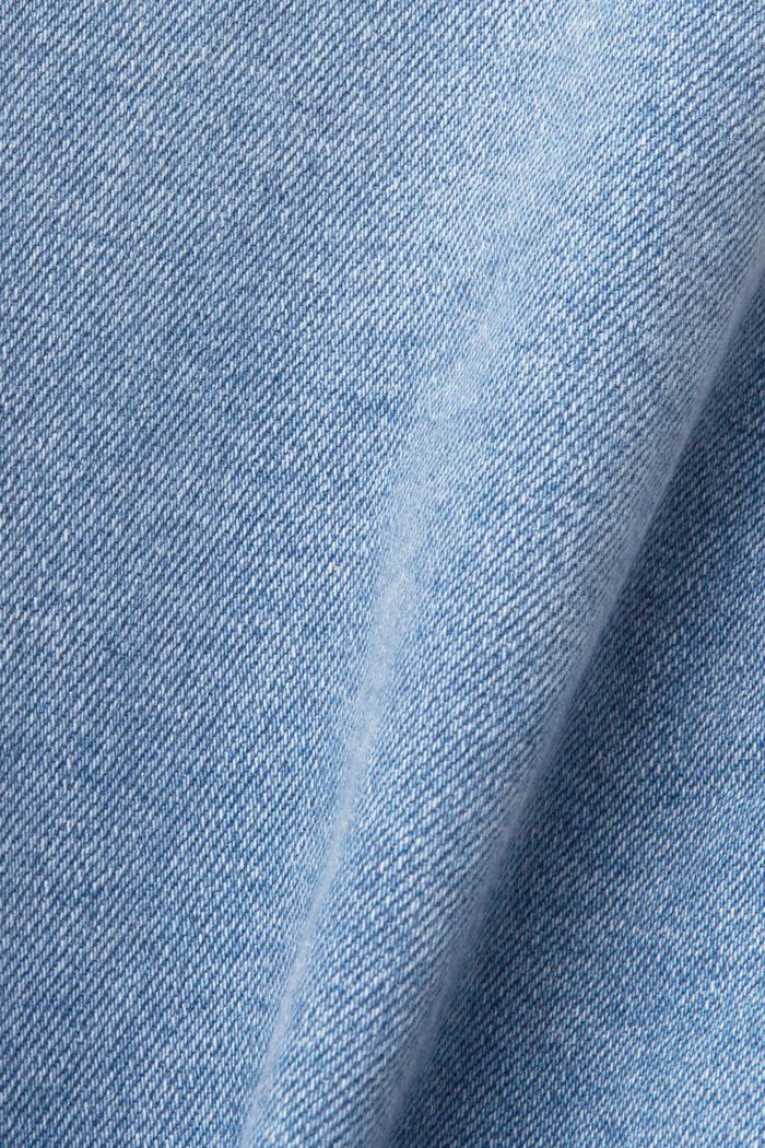 Lockere Jeansshorts in schmaler Passform