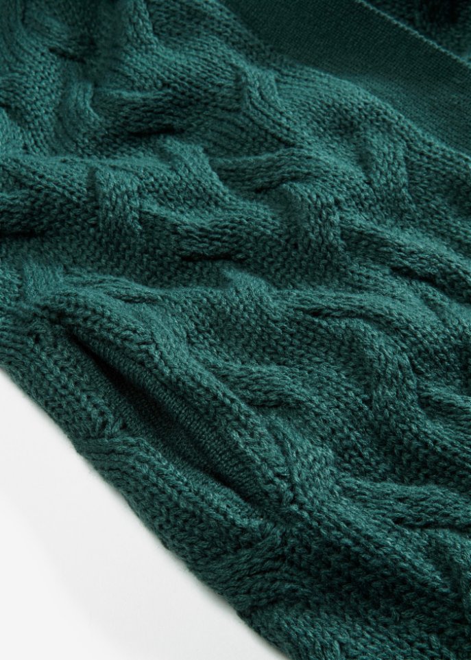 Strickmantel aus Zopfstrick
