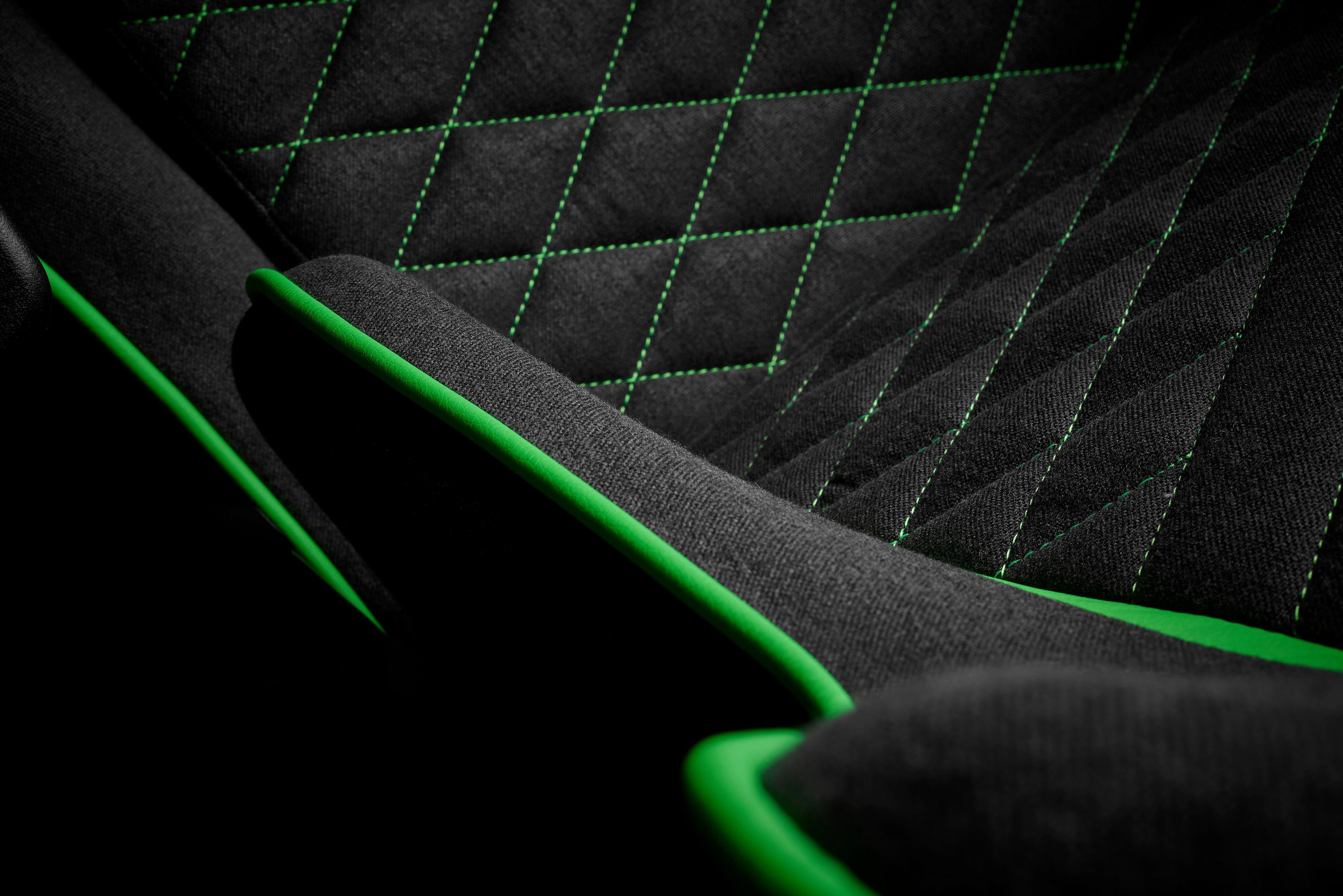 RAZER Gaming-Stuhl Tarok Pro X by Zen