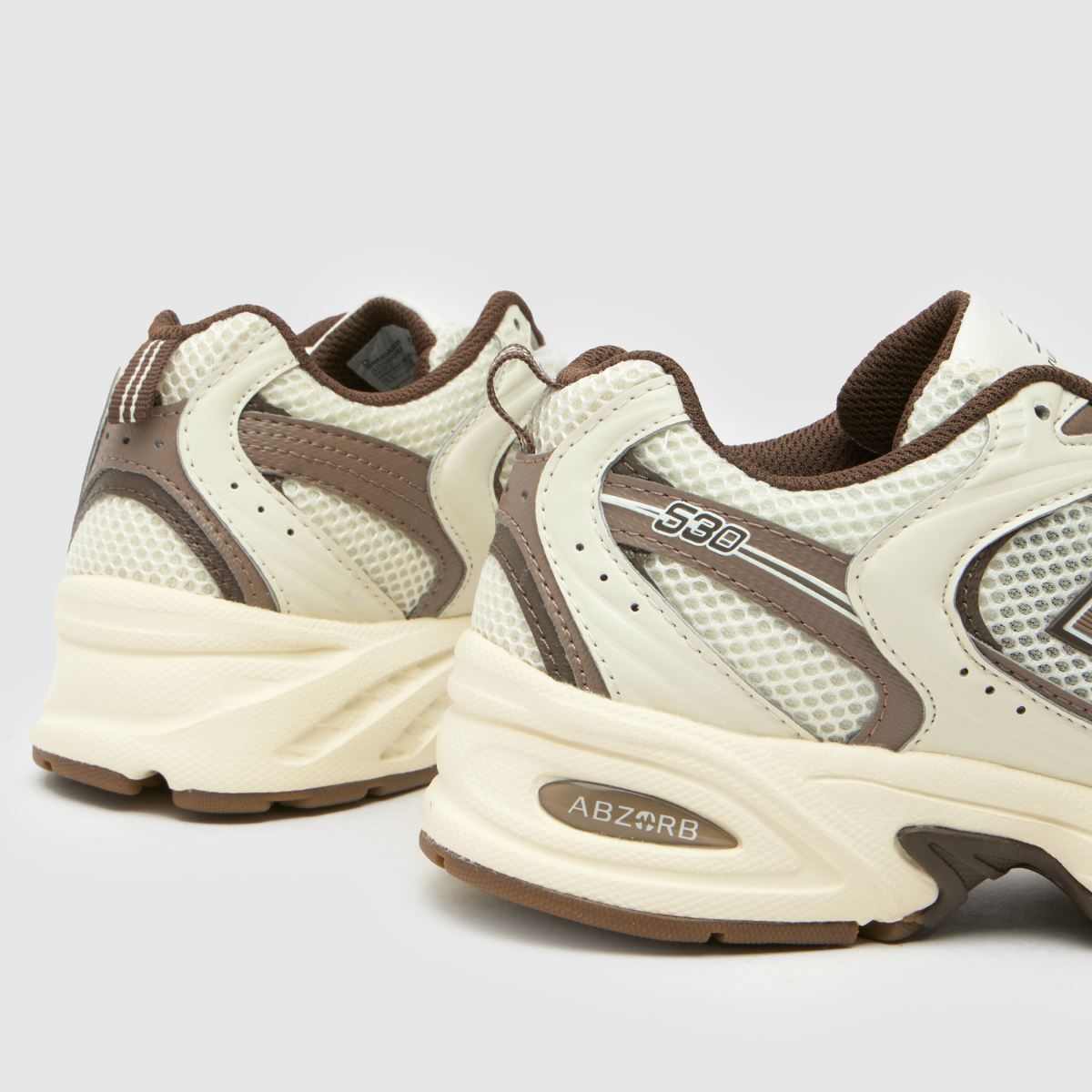 New Balance 530 – Bruna, flerfärgade träningsskor
