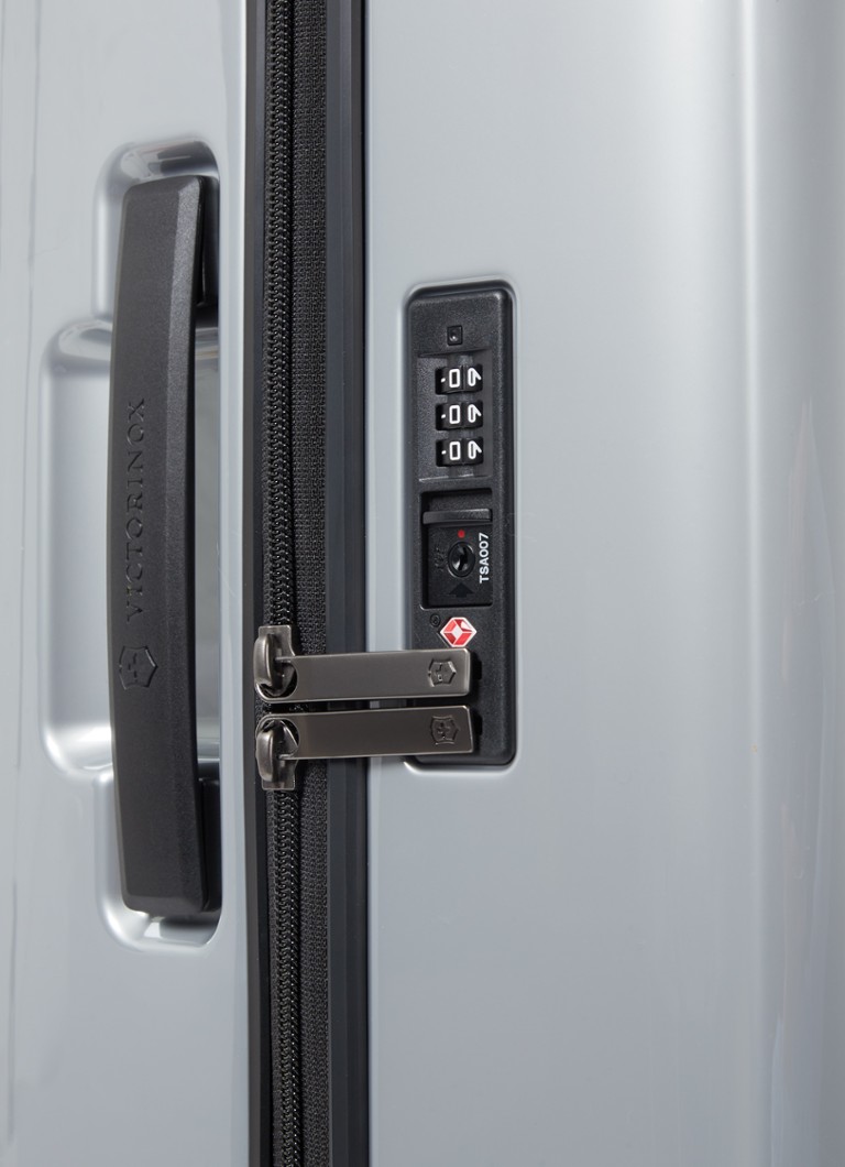 Rulotă Victorinox Airox M 69 cm