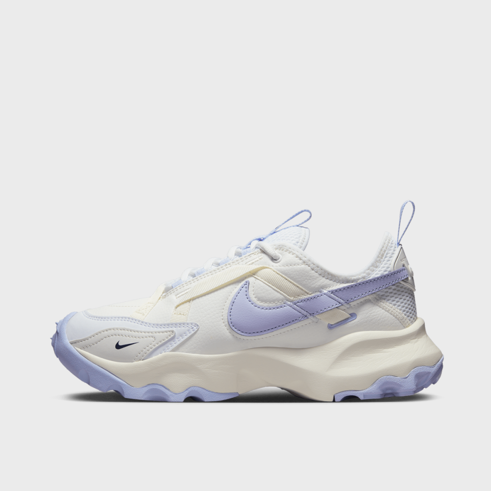 Nike TC 7900 Premium PRM FD0385-121 / weiss